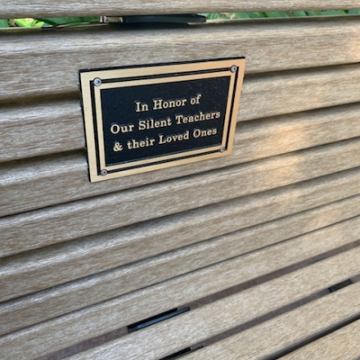 Memorial Bench honoring those who dedicated their bodies to science through the Willed Body Program at UCI School of Medicine.