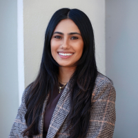 A headshot photo of Itzel Vivar