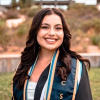 a profile headshot of Gisselle Santiago